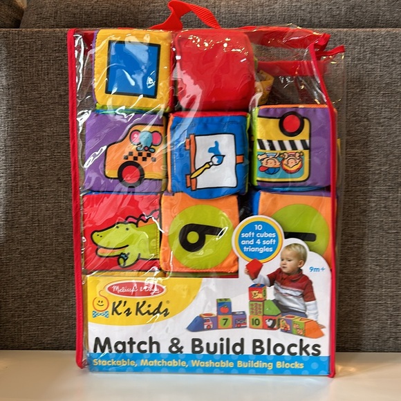 Melissa & Doug: Match & Build Blocks Stackable Matchable Washable Building Block - Picture 2 of 2